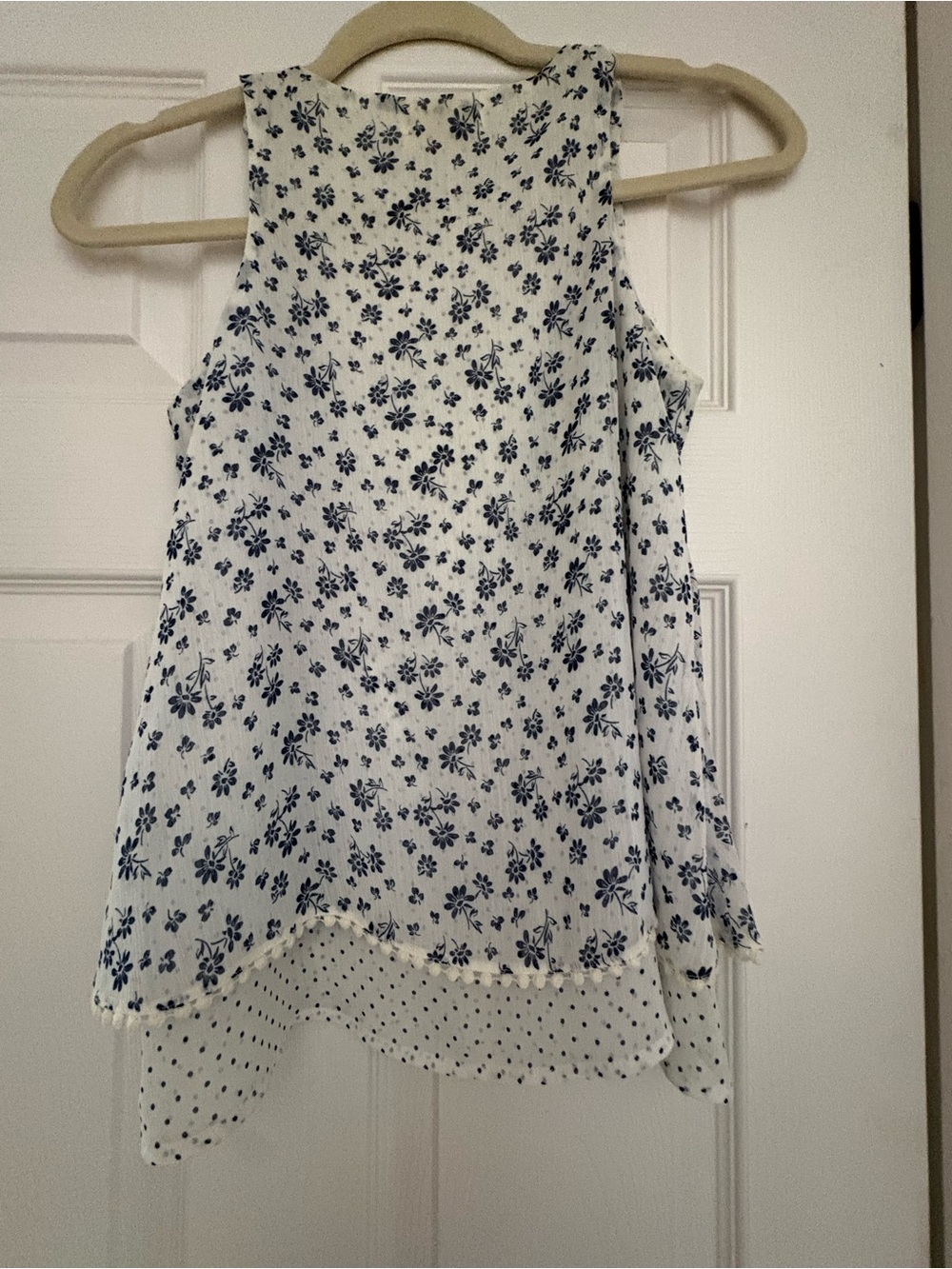 Floral Tank Top - Picture 2 of 4